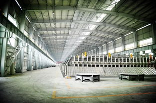 旗能铝业分公司首台渣壳料替代电解质粉料电解槽成功启动